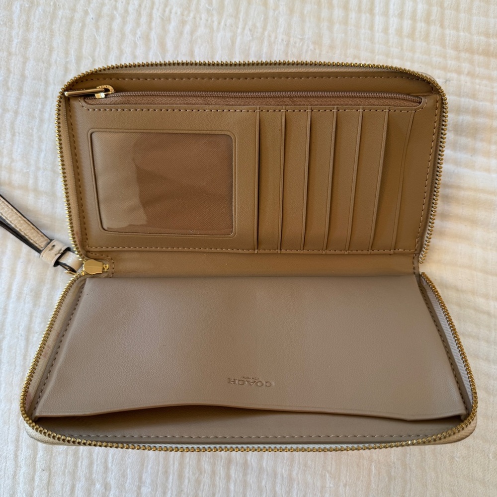 Coach Signature Canvas Bag & Matching Wallet Set - Picture 8 of 10